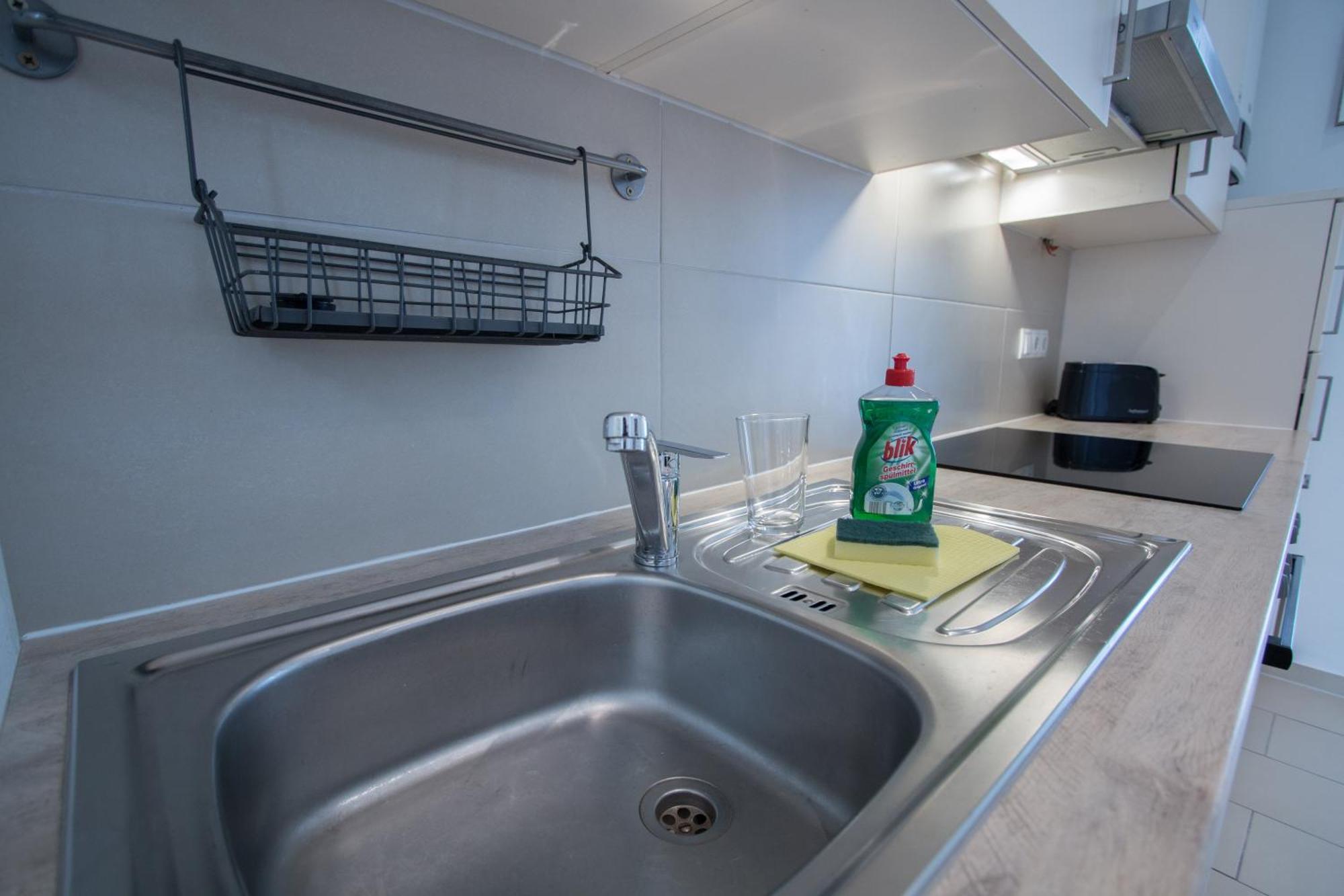 Porzellangarten Apartment I Contactless Check-In Vienna Exterior photo